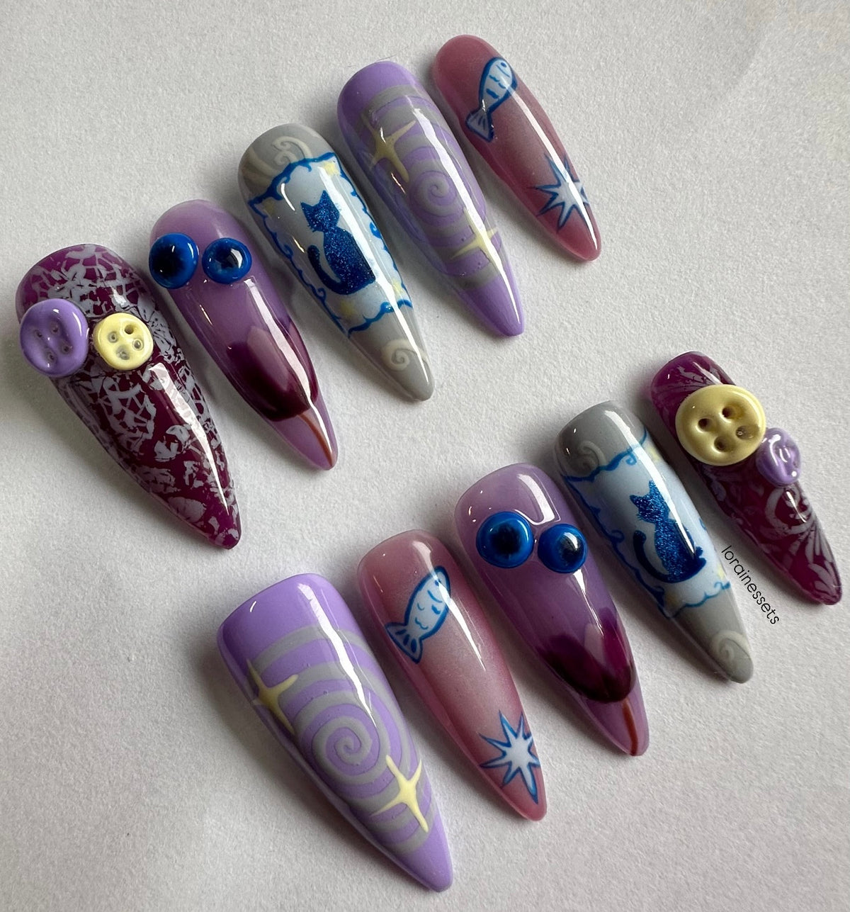 buttons & paws