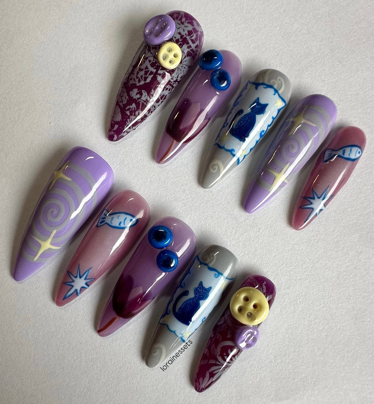 buttons & paws