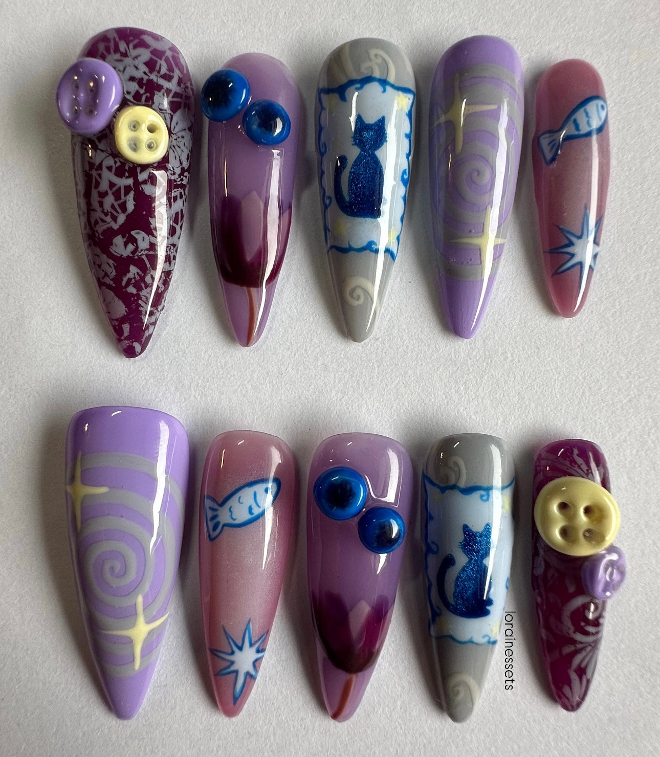 buttons & paws